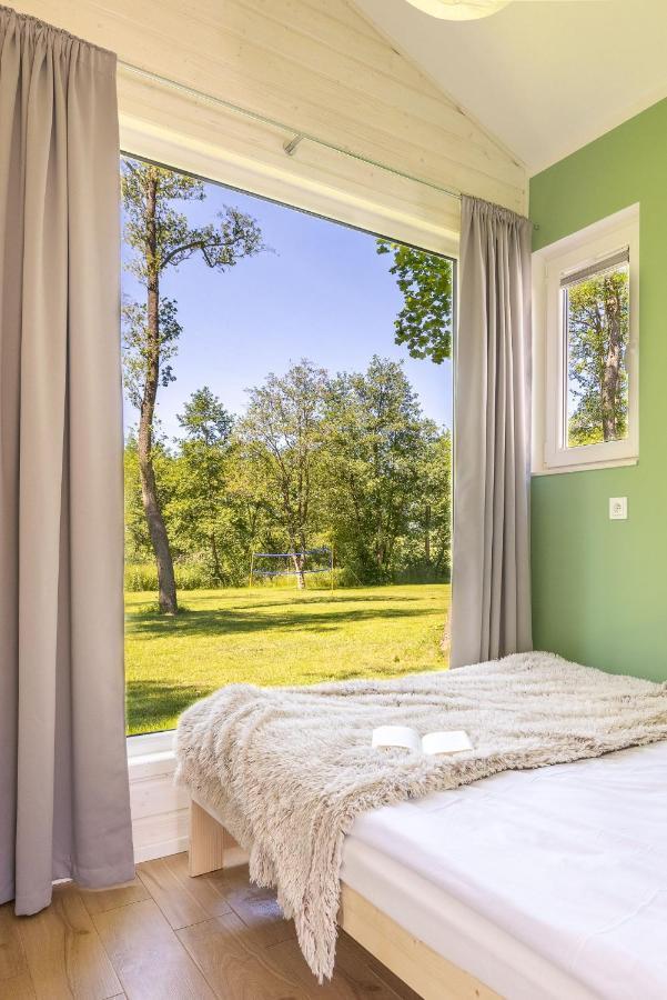 Lumi Resort Domki Letniskowe Z Podgrzewanym Basenem Реваль Экстерьер фото