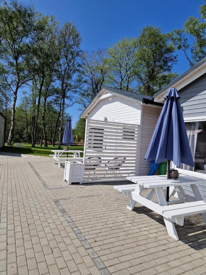 Lumi Resort Domki Letniskowe Z Podgrzewanym Basenem Реваль Экстерьер фото