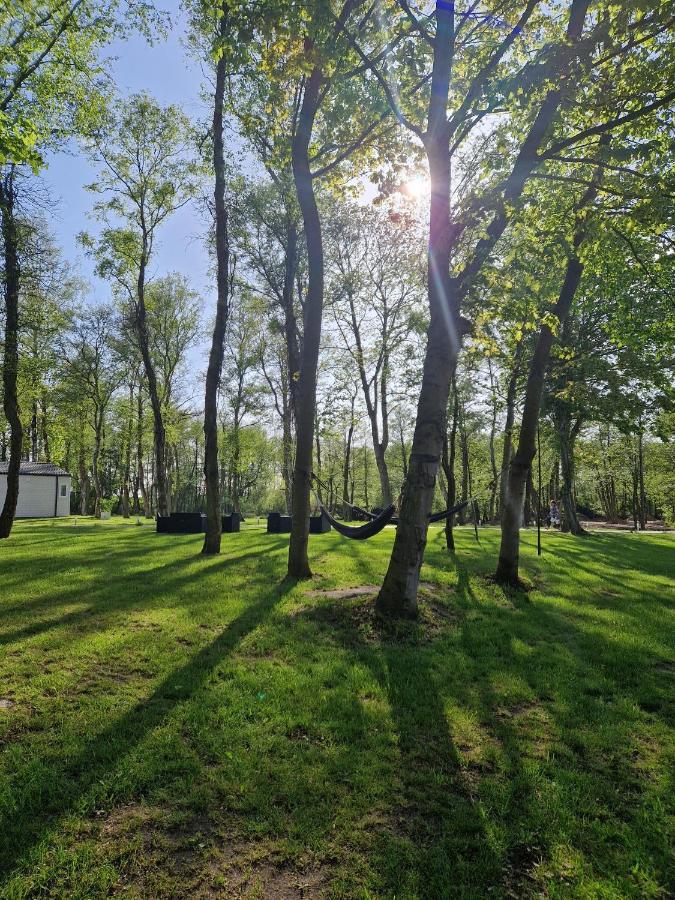 Lumi Resort Domki Letniskowe Z Podgrzewanym Basenem Реваль Экстерьер фото