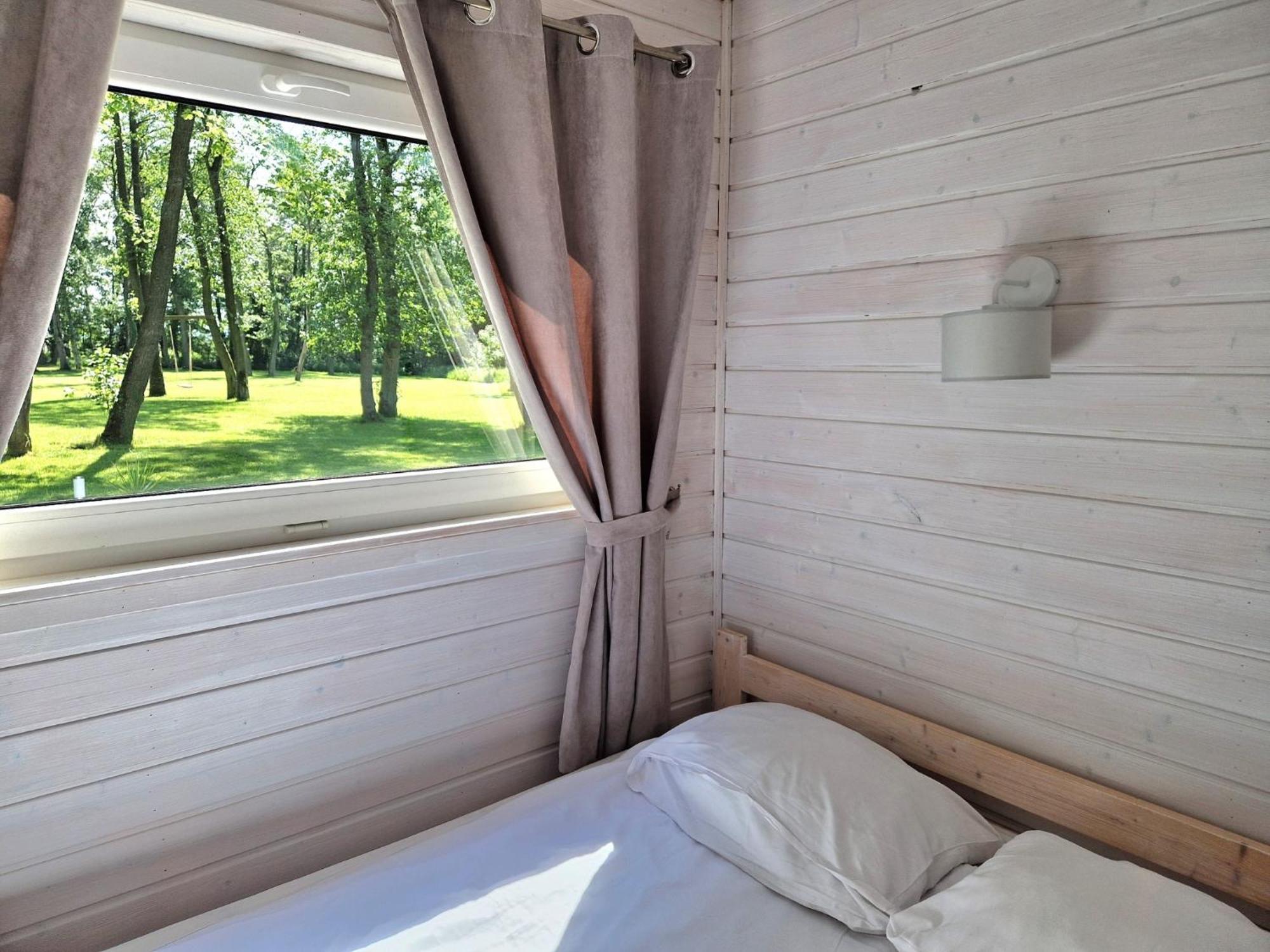 Lumi Resort Domki Letniskowe Z Podgrzewanym Basenem Реваль Номер фото