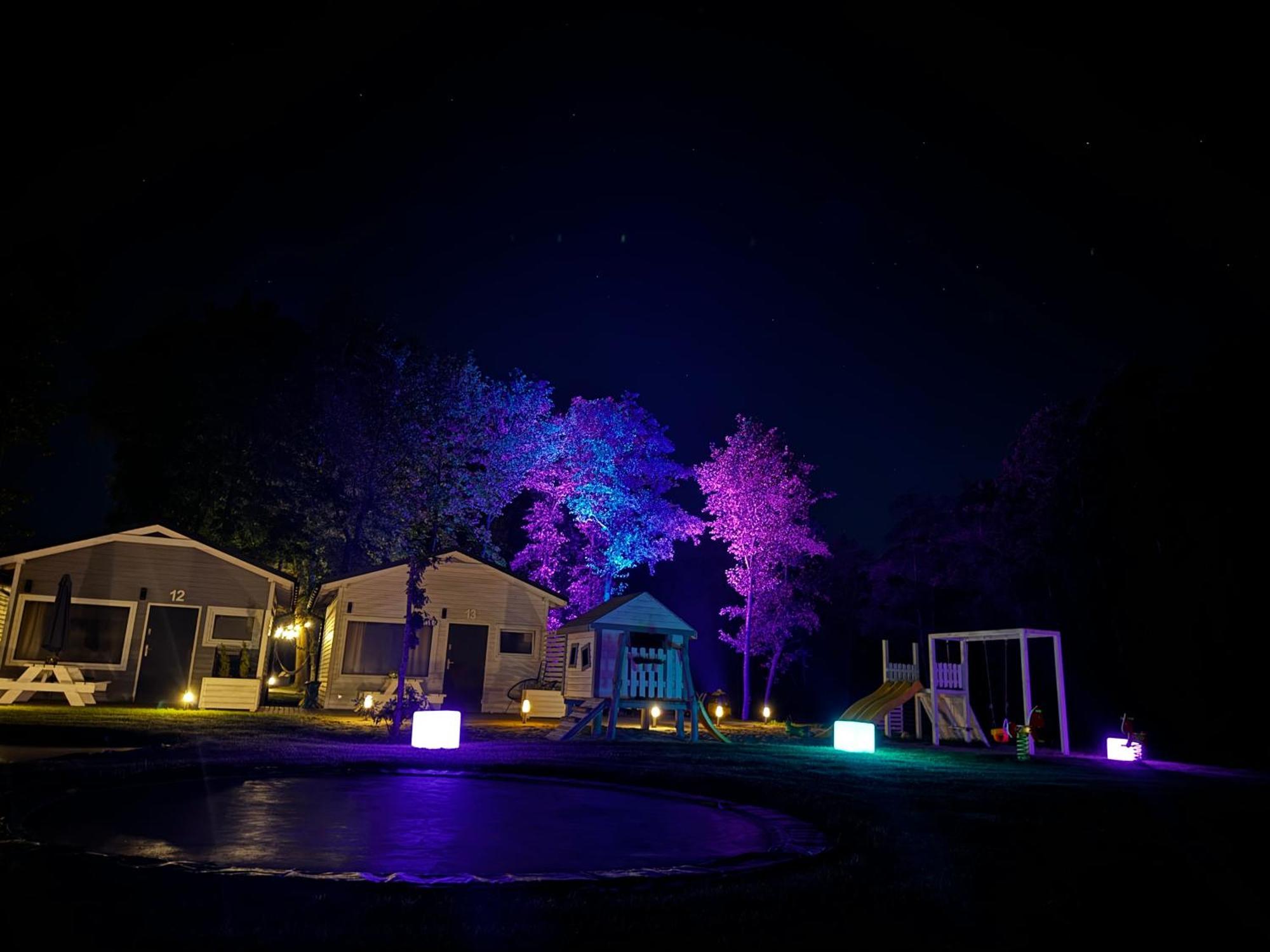 Lumi Resort Domki Letniskowe Z Podgrzewanym Basenem Реваль Экстерьер фото